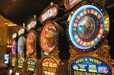 sahamtoto Slots interface on mobile phone showing Aviator game
